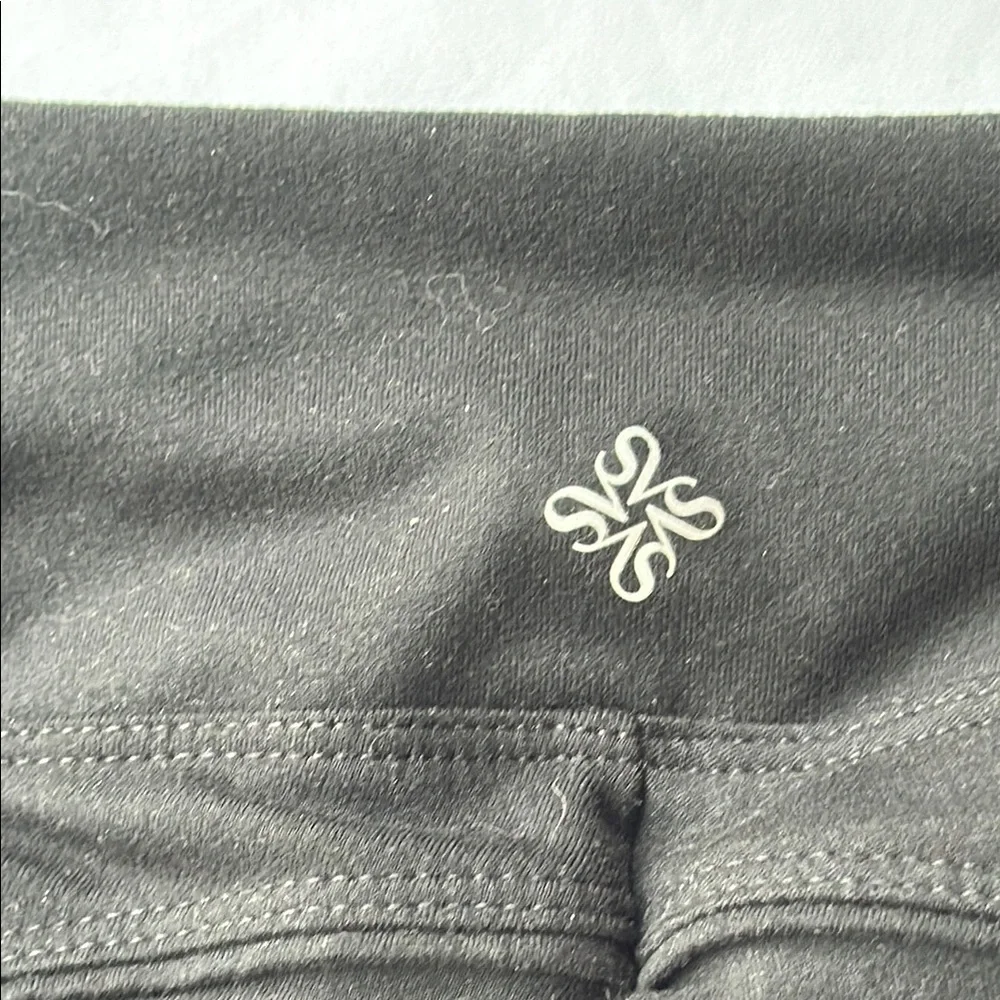 Vera Wang Black Leggings - Medium - Picture 7 of 11